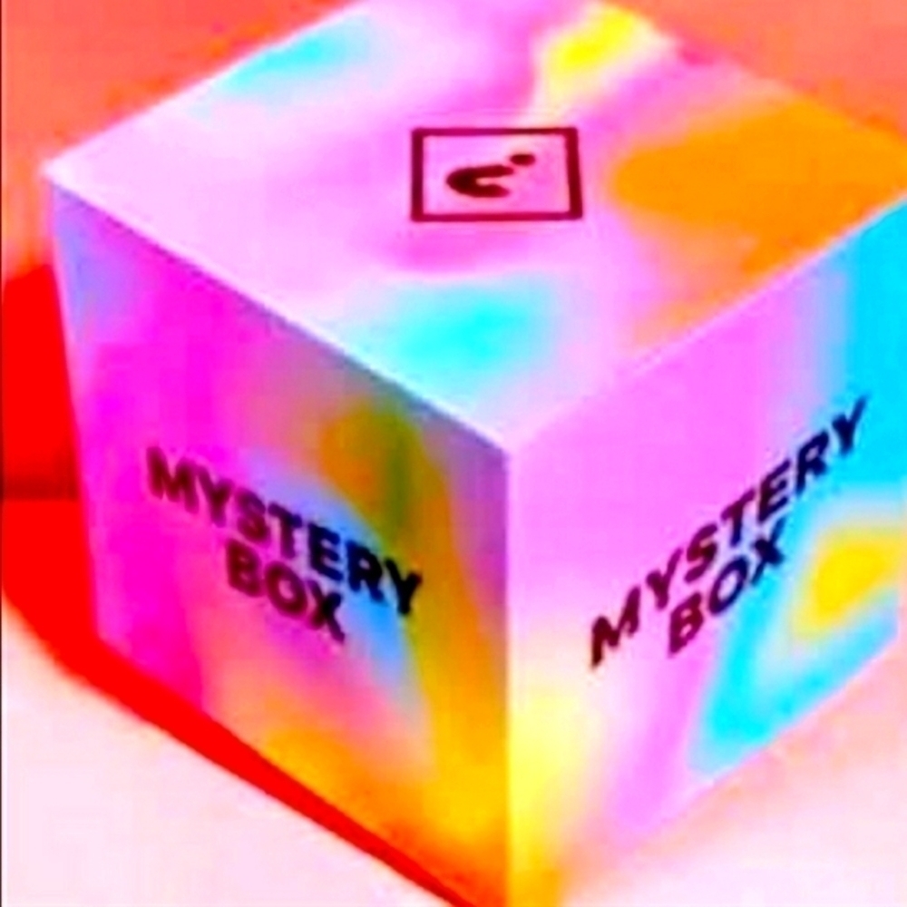 mystery box!!!! contains clothing size (L) wide leg pants, tops, long-sleeved sh